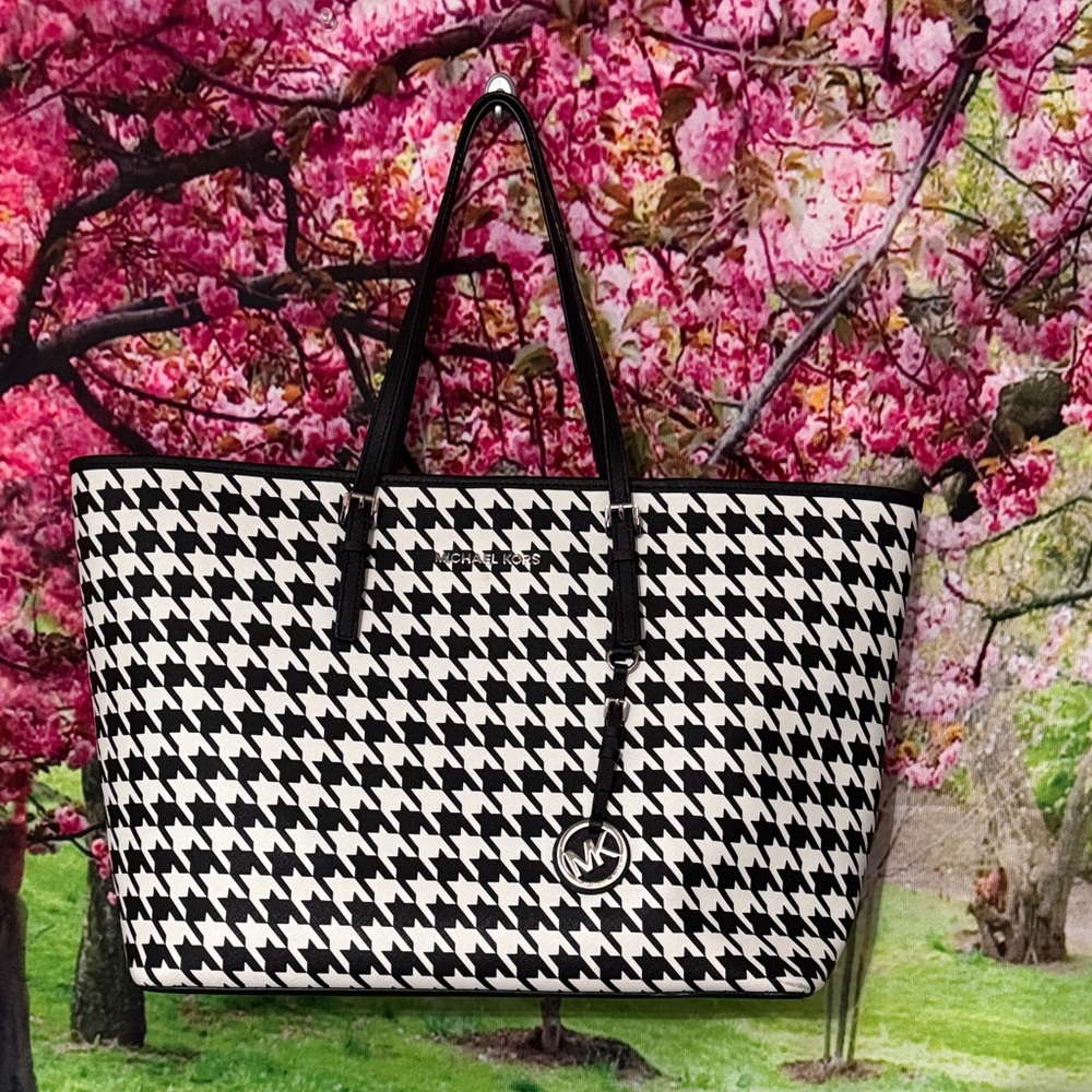 Michael Kors Houndstooth Tote in Black and White